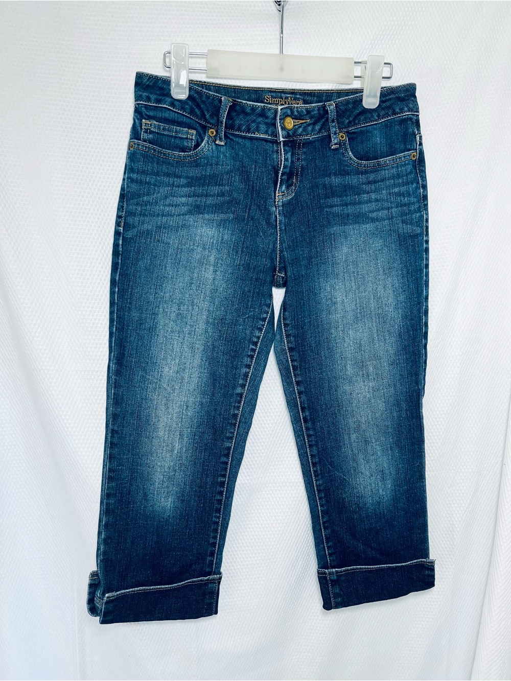 Simply Vera Vera Wang straight leg capri’s